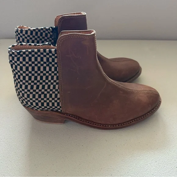 The Root Collective Espe leather and woven textile ankle boots. - Picture 4 of 13